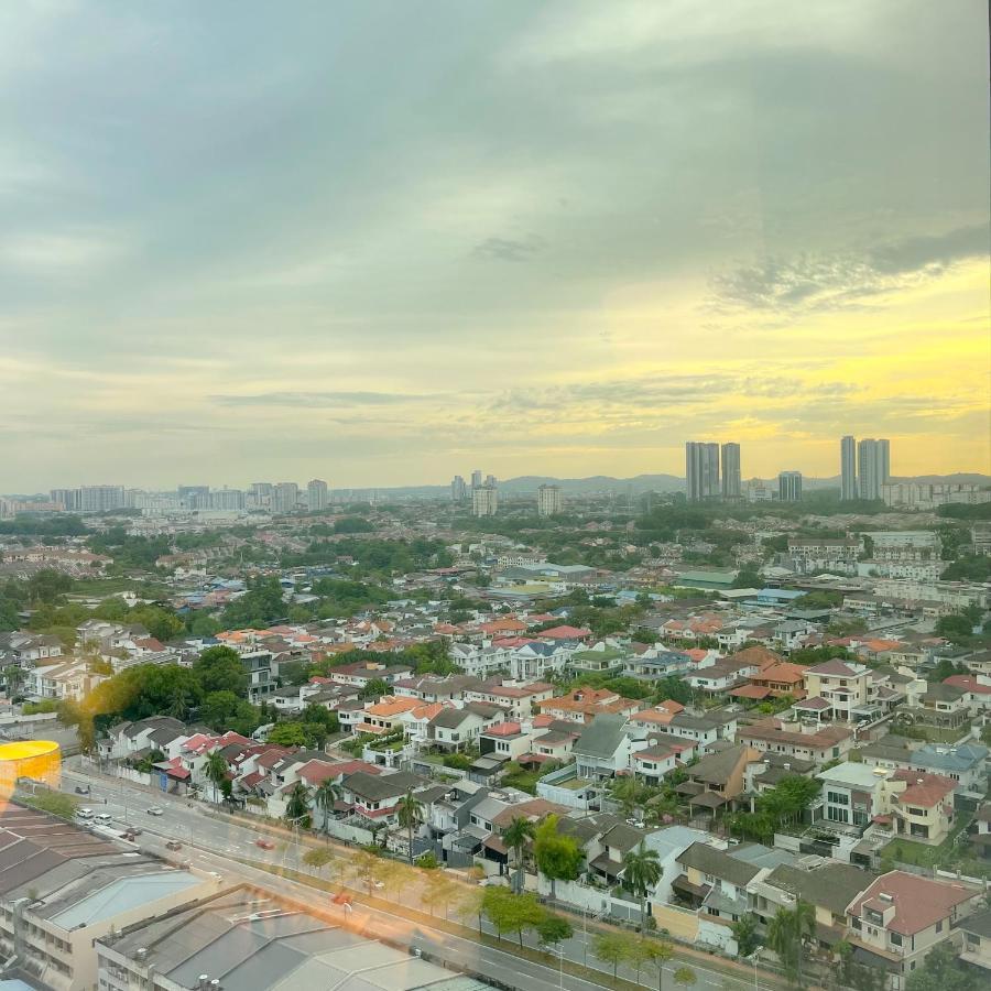 Atria Sofo Suites - Petaling Dzsaja Kültér fotó